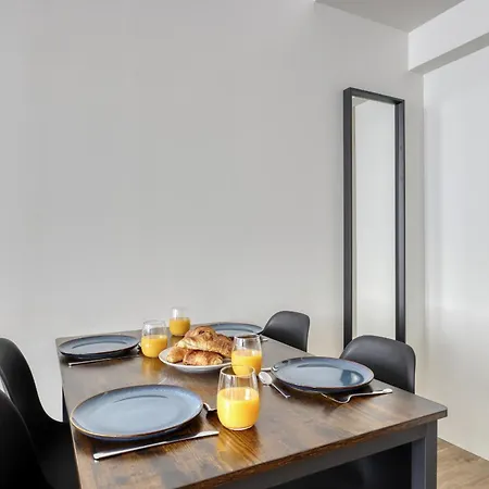 Modern & Pleasant Flat In The Heart Of The 15th Apartment